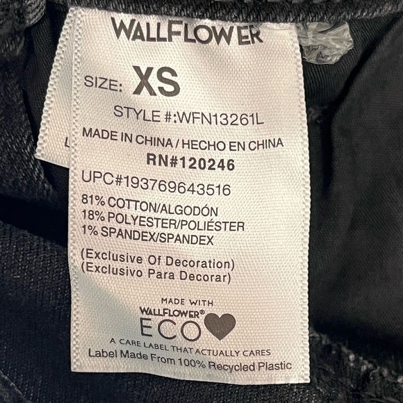 Wallflower Black Shorts Overalls - Picture 8 of 9